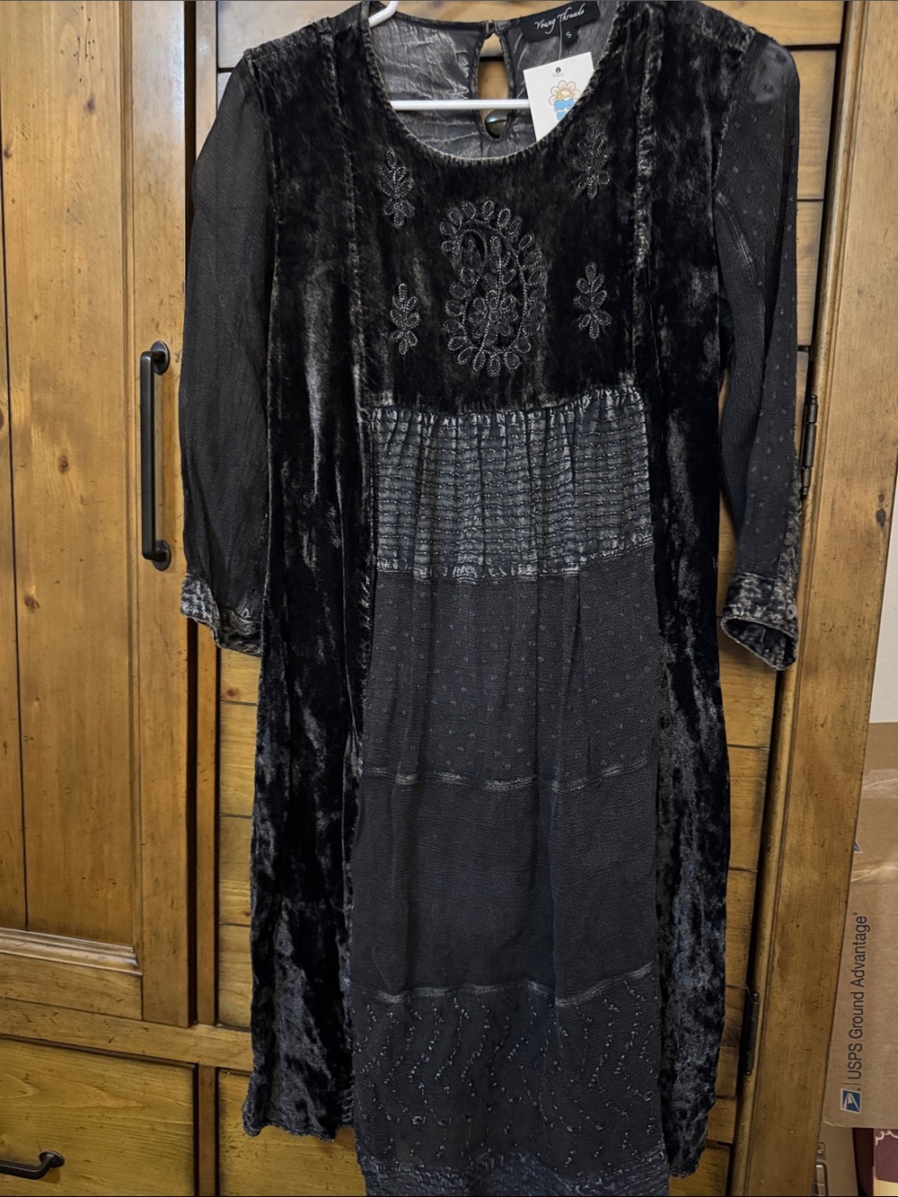 Elegant Black Velvet Long-Sleeve Dress with Embroidered Detail